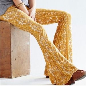 Novella Royale Janis Bells